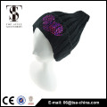 Hiver en acrylique bijoux en caoutchouc tricoté beanie mode pour jeune fille